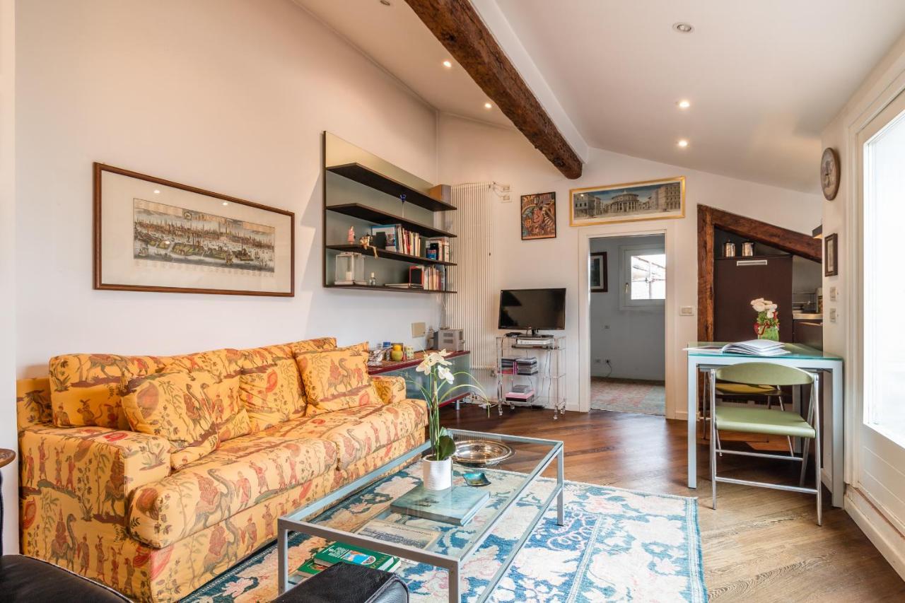 Apartamento Gold And Red - The Venetian Style With Terrace Venecia